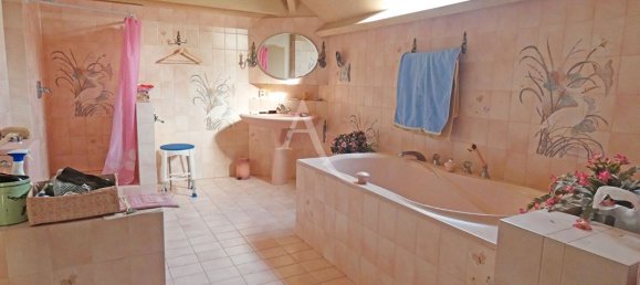 Casa de 4 dormitorios en Gagny, France No. 185523 10