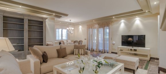 4 bedrooms Villa in Marbella, Spain No. 52948 51