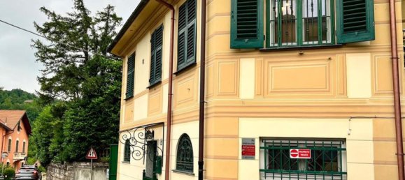 5 rooms House in Savignone, Italy No. 254858 4