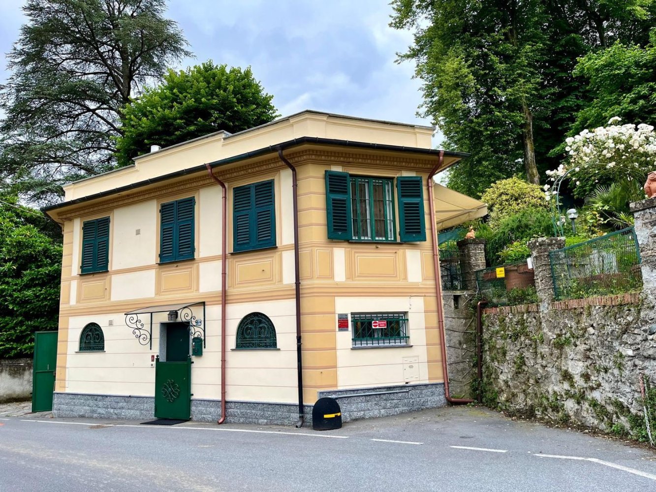 5 rooms House in Savignone, Italy No. 254858