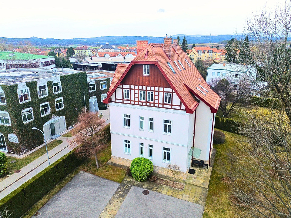 Villa de 11 divisões em Neunkirchen, Austria N.º 127598