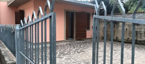 4 rooms Apartment in Gallicano, Italy No. 134865 14