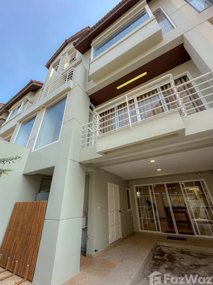 3 bedrooms Duplex in Hua Hin, Thailand No. 75654