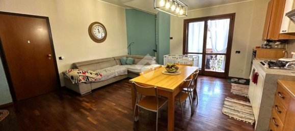 Apartamento de 3 dormitorios en Calcio, Italy No. 380830 3