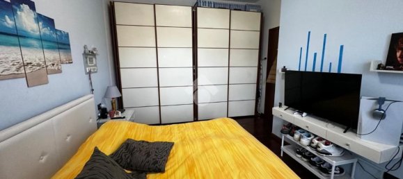 Apartamento de 3 dormitorios en Calcio, Italy No. 380830 8