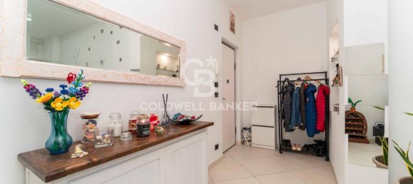 Квартира с 3 комнатами в Турин, Италия № 232647 8