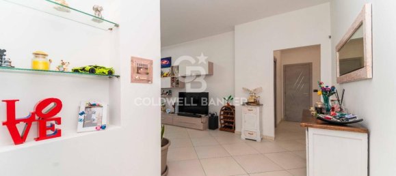 Квартира с 3 комнатами в Турин, Италия № 232647 7