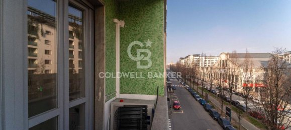 Квартира с 3 комнатами в Турин, Италия № 232647 9