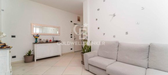 Квартира с 3 комнатами в Турин, Италия № 232647 10