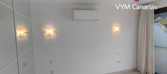 3 bedrooms Penthouse in Adeje, Spain No. 15216 13