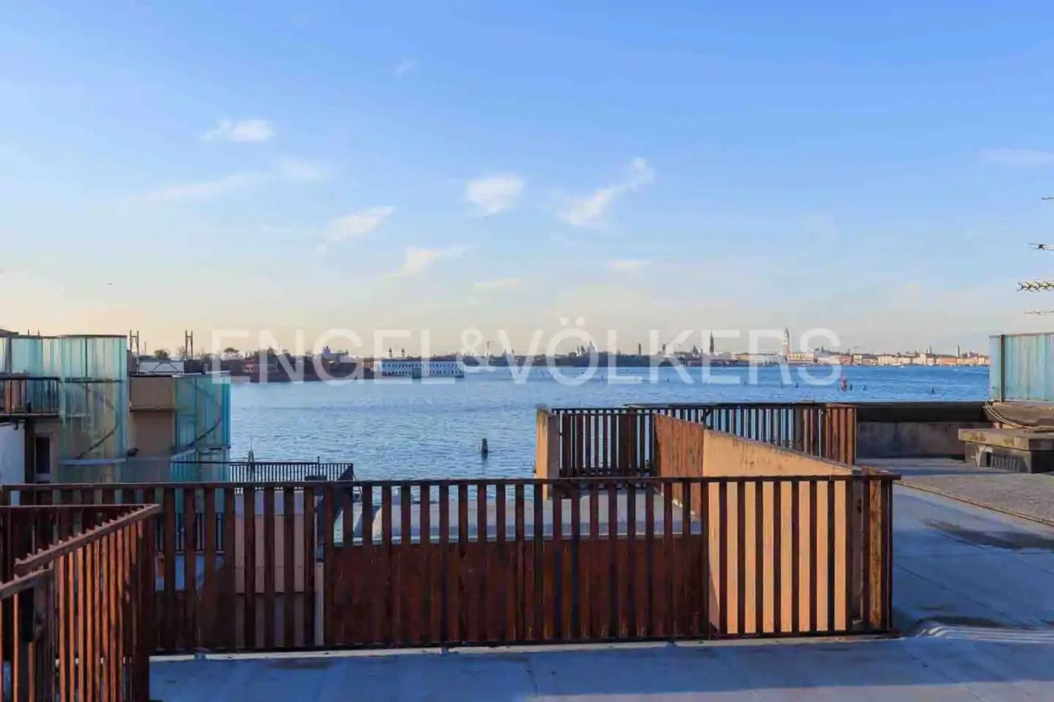 4 rooms Apartment in Venice, Italy No. 87234