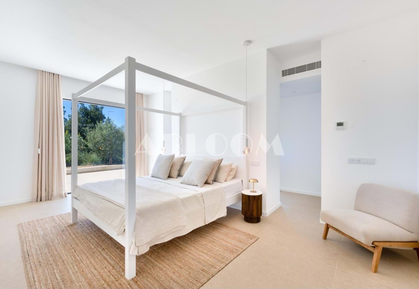 4 bedrooms Villa in Loule, Portugal No. 299510