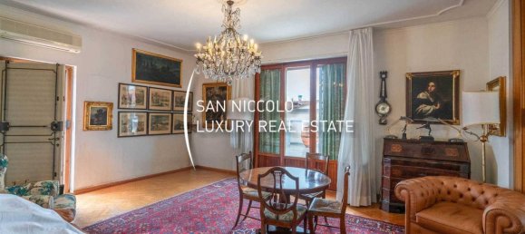 4 Schlafzimmer Penthouse in Florence, Italy, Nr. 210978 5