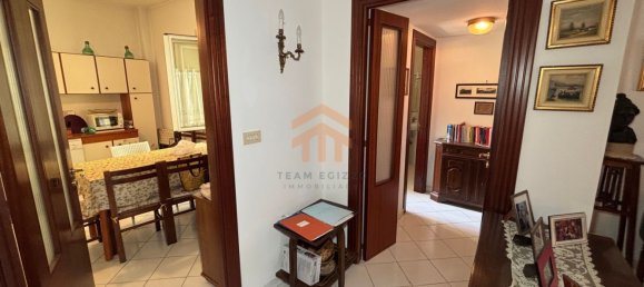 Apartamento T4 em Naples, Italy N.º 364677 5