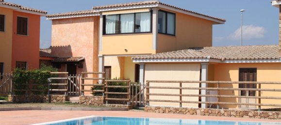 Apartamento de 3 habitaciónes en Olbia, Italy No. 211169 2