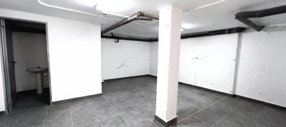 Gewerbliche Immobilie in Zaragoza, Spain 98m², Nr. 64471 4