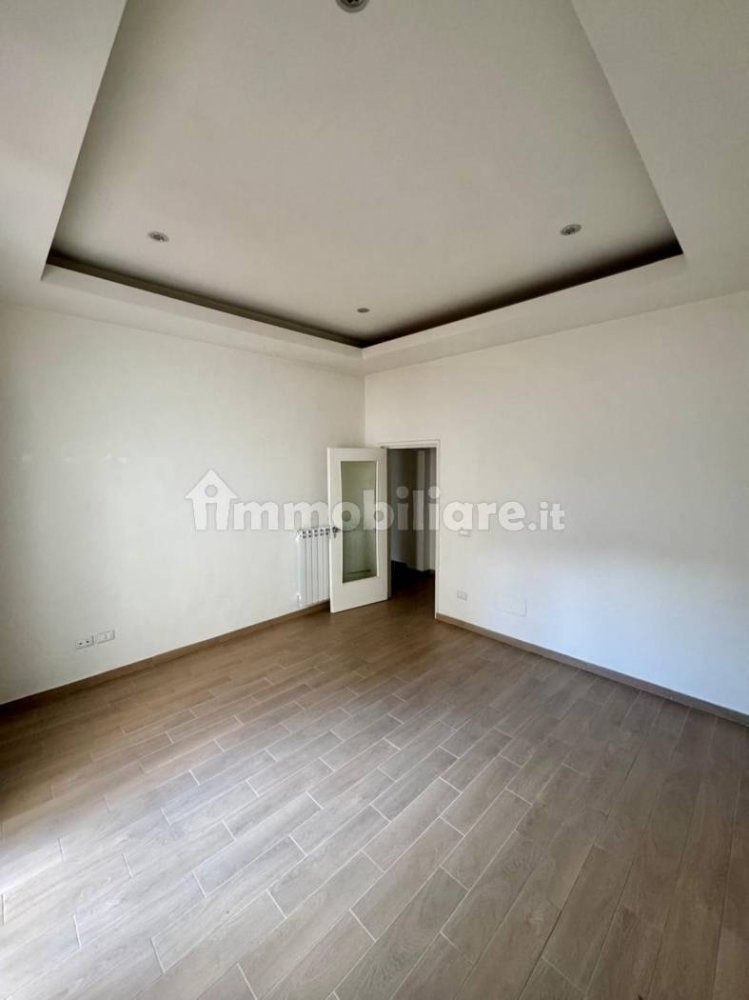 3 bedrooms Apartment in Avezzano, Italy No. 84435