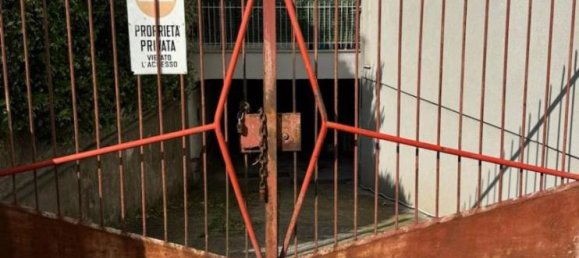  مرآب في Rome, Italy 28متر مربع رقم 37511 6