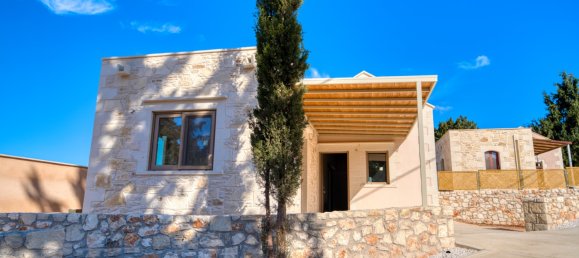 2 Schlafzimmer Gewerbliche Immobilie in Chania, Greece, Nr. 8967 2