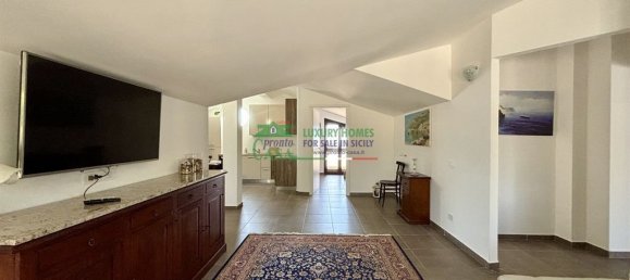 6 bedrooms Villa in Ragusa, Italy No. 151728 18