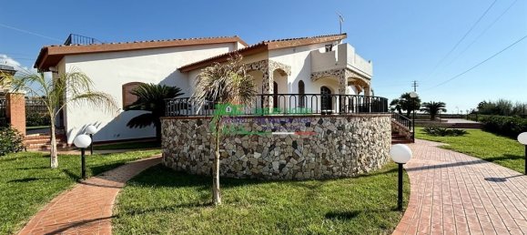 6 bedrooms Villa in Ragusa, Italy No. 151728 3