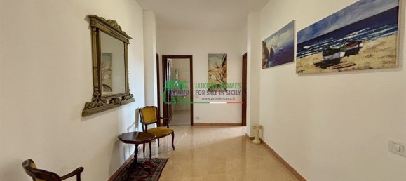 6 bedrooms Villa in Ragusa, Italy No. 151728 11