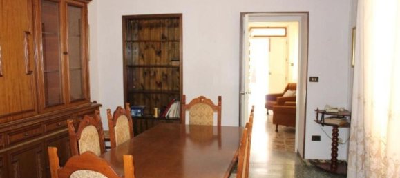 Дом с 4 комнатами в Купелло, Италия № 36276 8