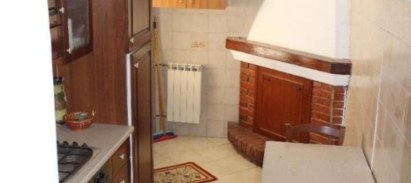 Дом с 4 комнатами в Купелло, Италия № 36276 15