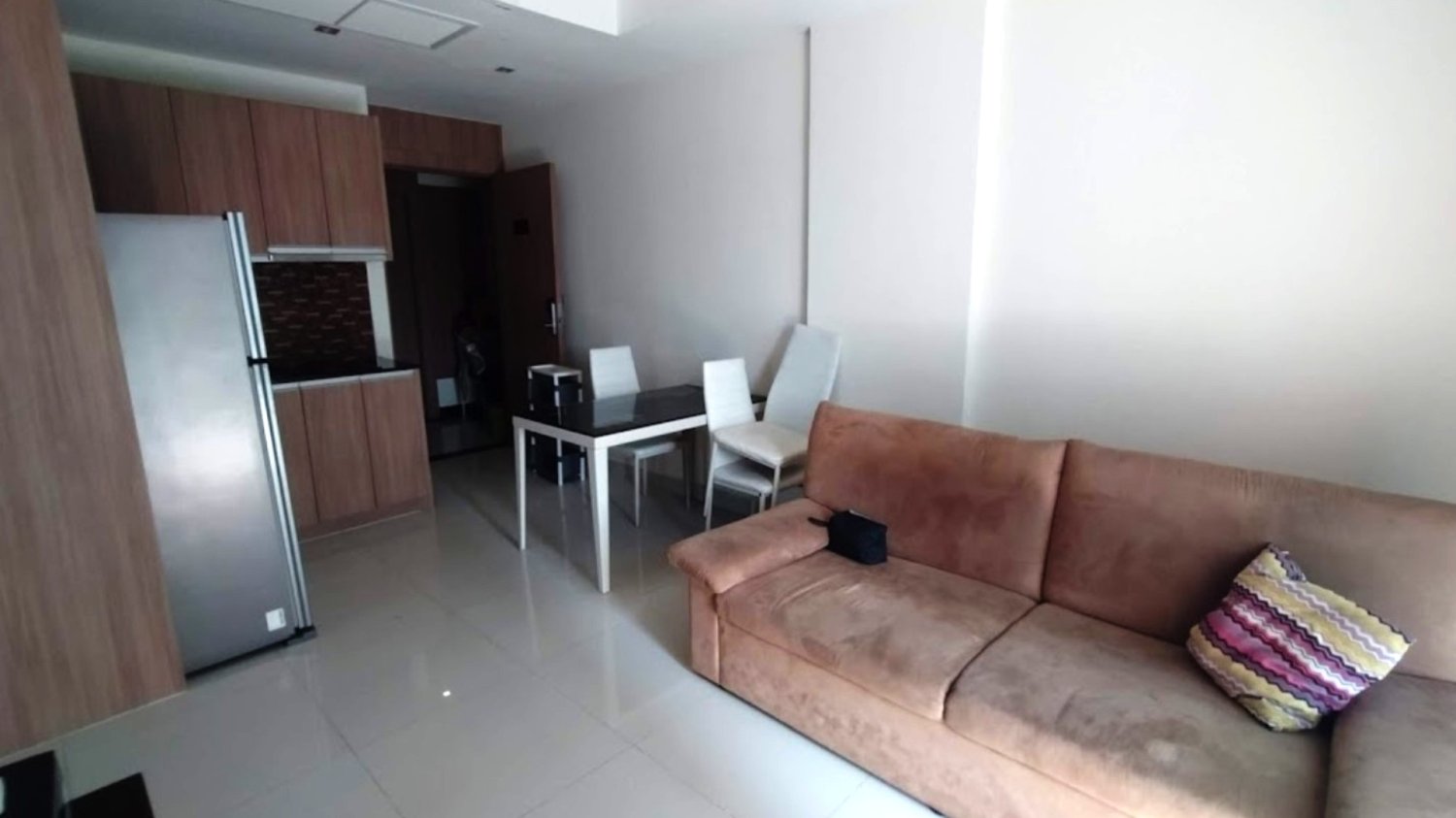 Кондоминиум  с 2 спальнями в Nam Talay, Саттахип, Таиланд № 29210