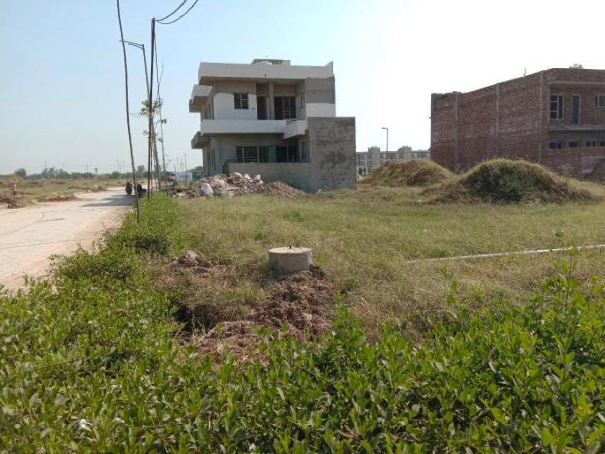Terreno en Mohali, India No. 36524