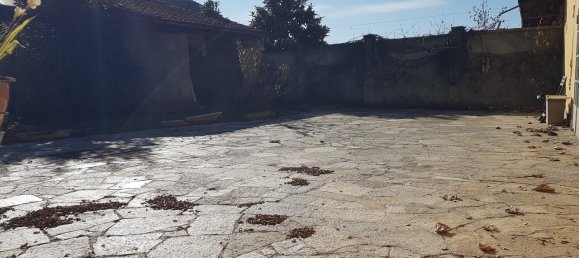 Дом с 6 комнатами в Монтанаро, Италия № 84583 10