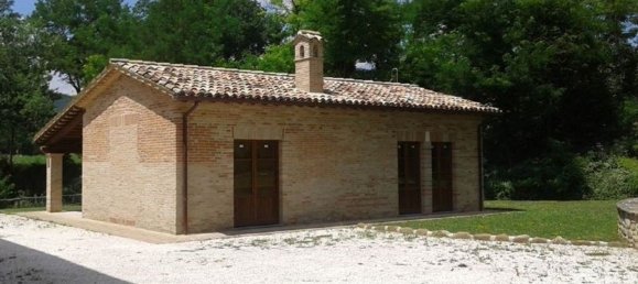 Дом с 4 комнатами в Урбания, Италия № 76177 3