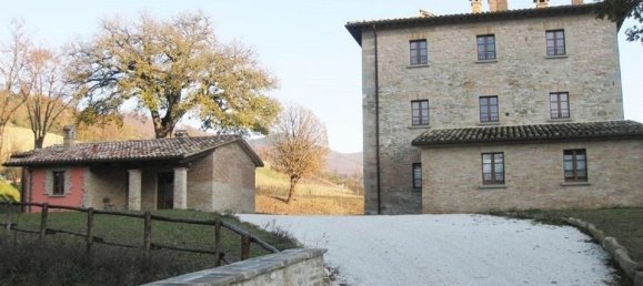 Дом с 4 комнатами в Урбания, Италия № 76177 8