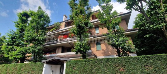 2 bedrooms Apartment in Cinisello Balsamo, Italy No. 314883 2