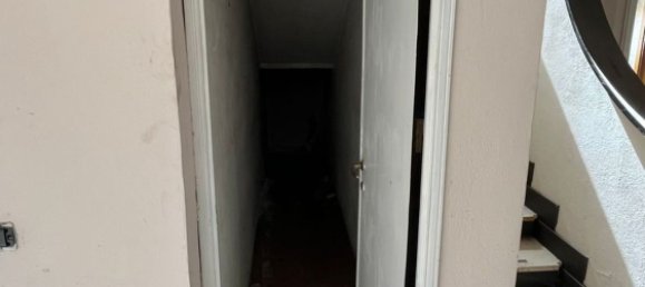 143m² Commercial property in Segrate, Italy No. 373624 14