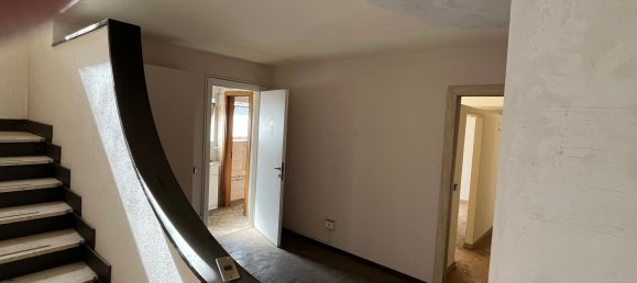 143m² Commercial property in Segrate, Italy No. 373624 16