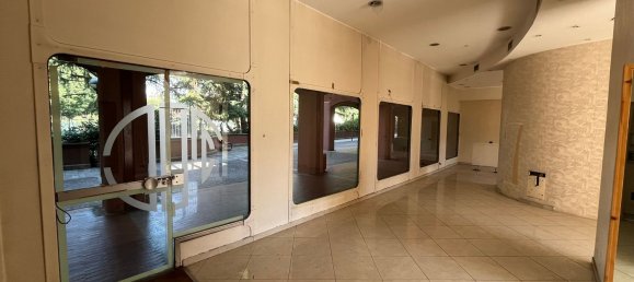 143m² Commercial property in Segrate, Italy No. 373624 6