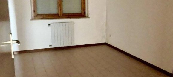 5 rooms Apartment in Rosignano Marittimo, Italy No. 167191 8