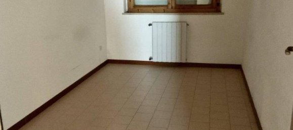 5 rooms Apartment in Rosignano Marittimo, Italy No. 167191 4