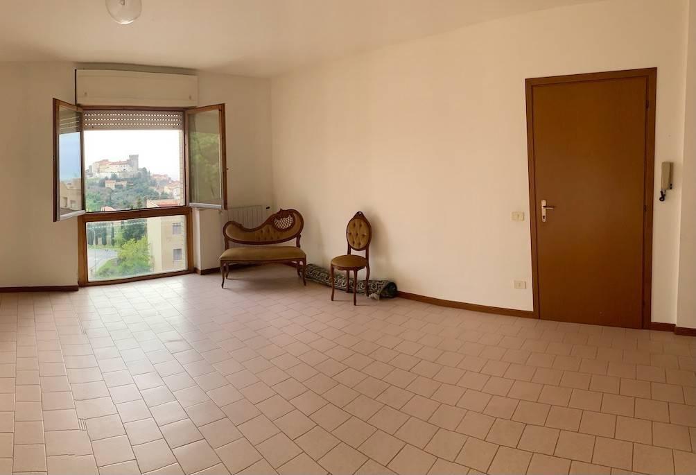 5 rooms Apartment in Rosignano Marittimo, Italy No. 167191