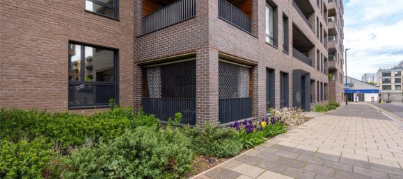 3 bedrooms Apartment in London, United Kingdom No. 7856 36