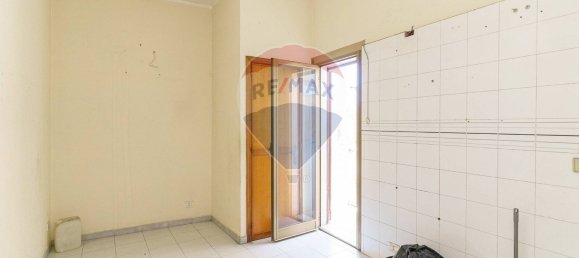 4 Schlafzimmer Wohnung in Catania, Italy, Nr. 355321 4