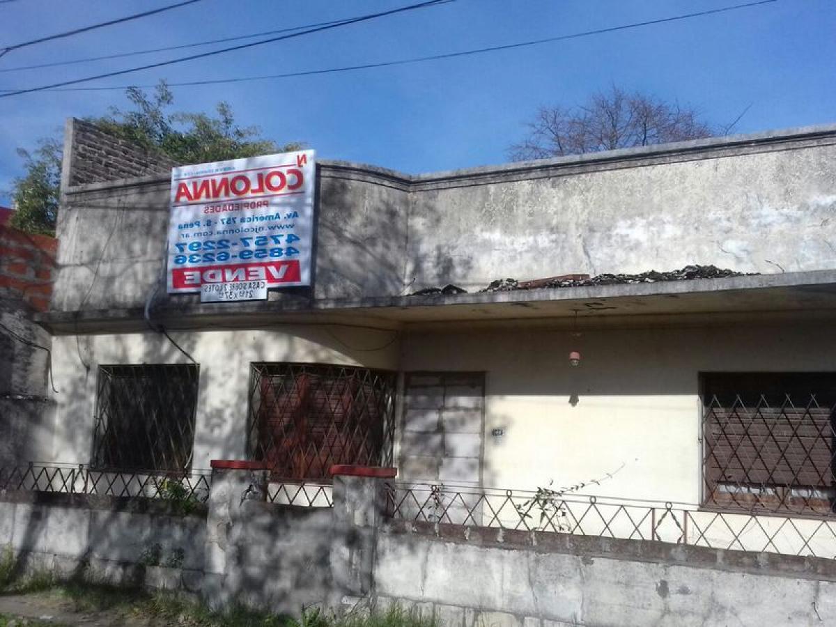 Grundstück in Tres de Febrero, Argentina, Nr. 38027