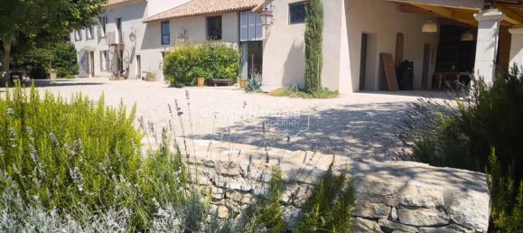 7 bedrooms Castles in Courthezon, France No. 294737 13