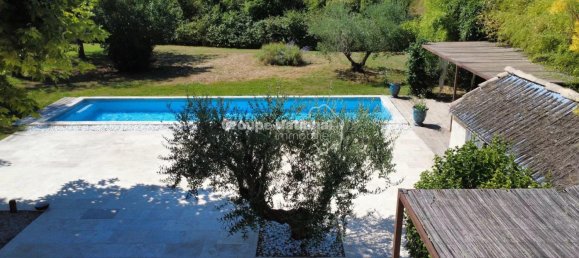 7 bedrooms Castles in Courthezon, France No. 294737 16