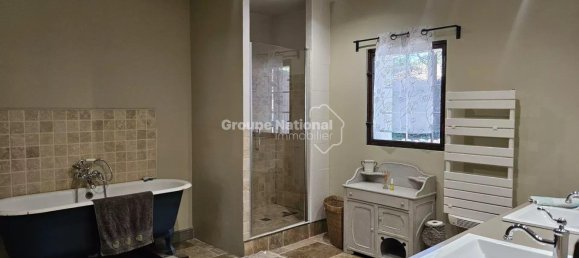 7 bedrooms Castles in Courthezon, France No. 294737 24