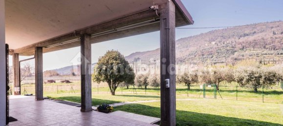 3 bedrooms Villa in Verona, Italy No. 218590 33