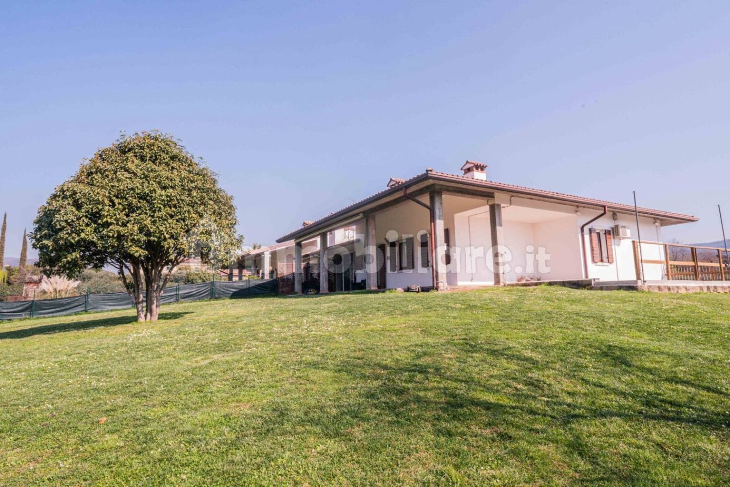 3 bedrooms Villa in Verona, Italy No. 218590