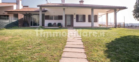 3 bedrooms Villa in Verona, Italy No. 218590 3