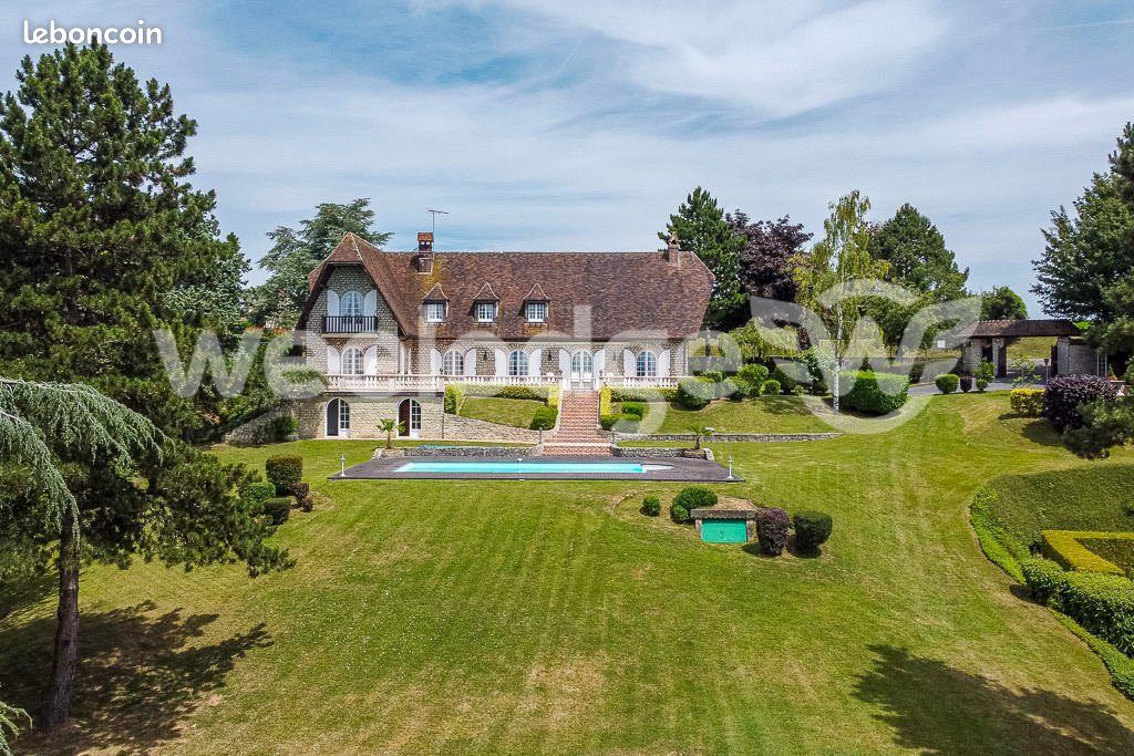 5 bedrooms House in Beauvais, France No. 154820